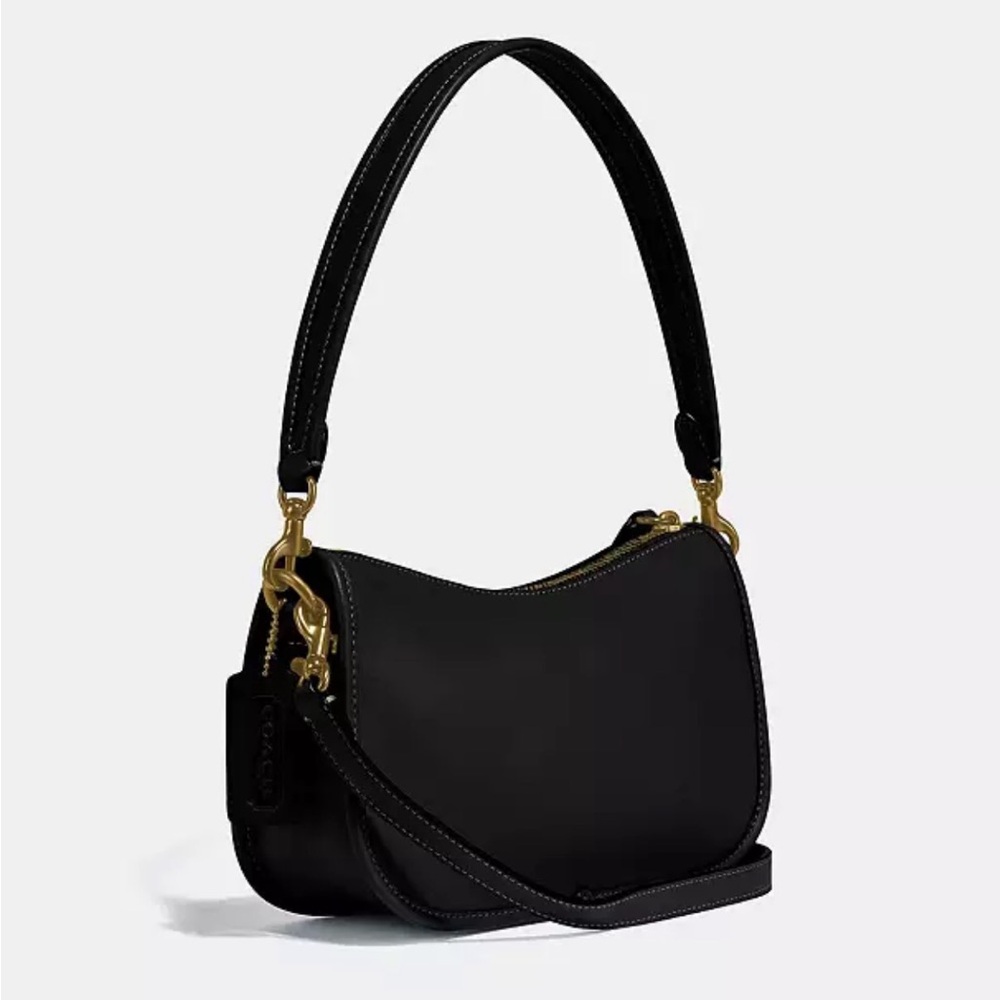 Coach Swinger Bag in Black, NWT